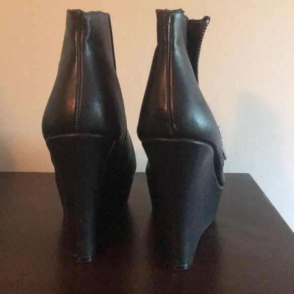 Booties - Picture 4 of 6